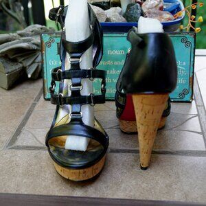 PARIS HILTON Jayda Black (w) RED BOTTOMS 7.5 RARE!!!